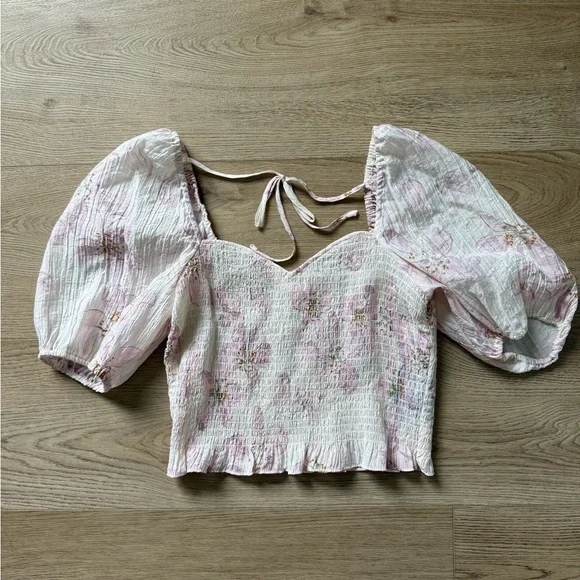 🌸 NWOT H&M floral top - Picture 2 of 3